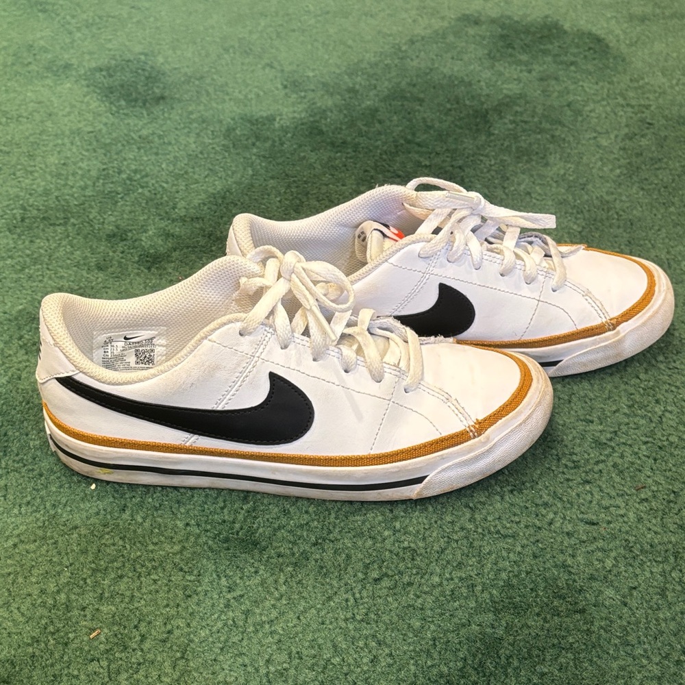 Nike Kids White and Black Sneakers with Tan Accents